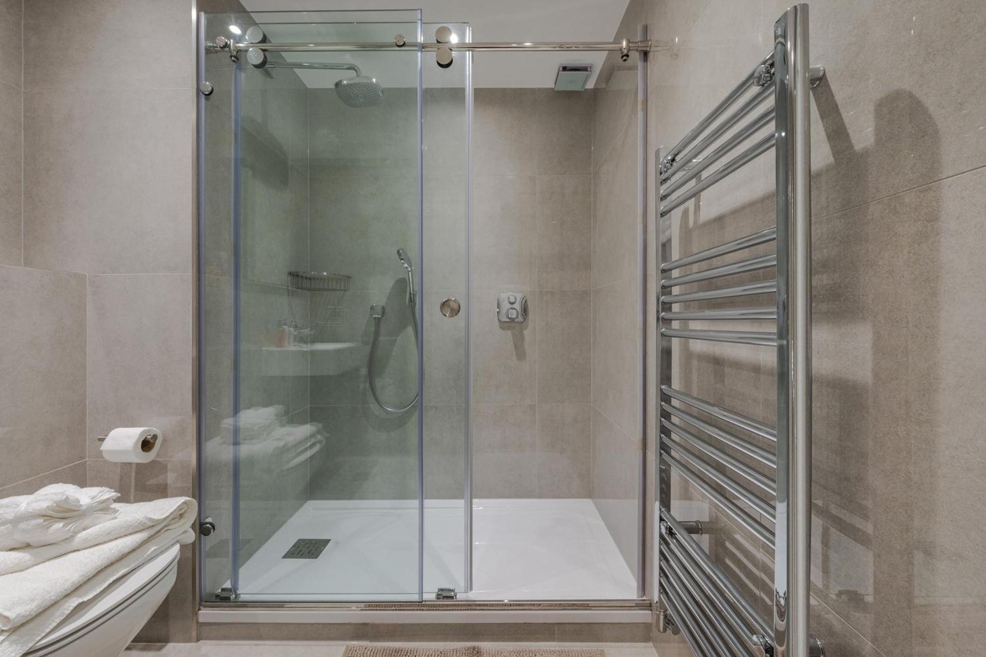 City Chic 3 Bedroom 2 Bathroom Luxury Living 7Hs Londen Buitenkant foto