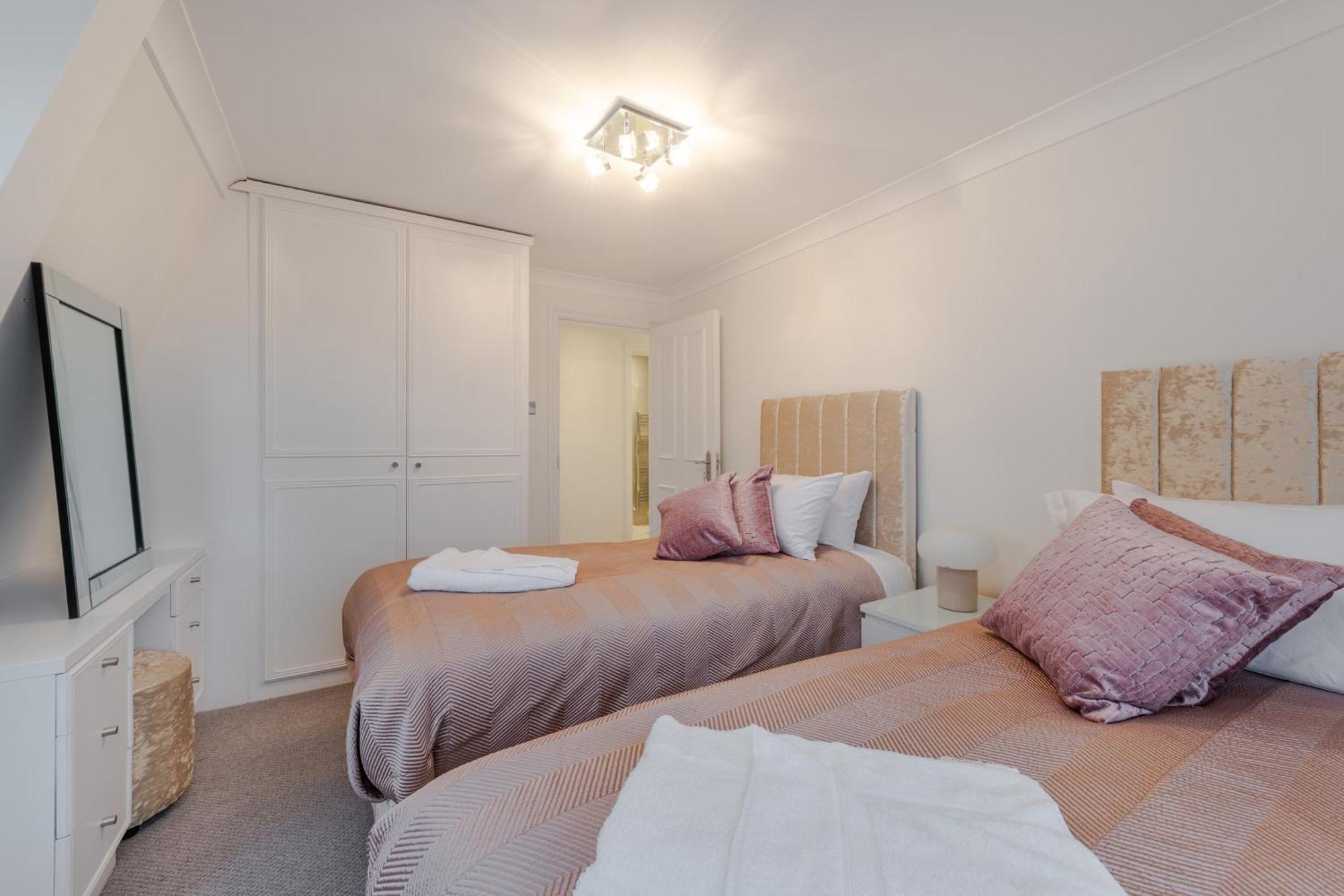 City Chic 3 Bedroom 2 Bathroom Luxury Living 7Hs Londen Buitenkant foto